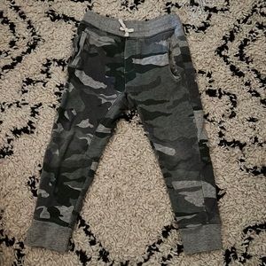 Jcrew boys jogger. Size 6. Gently worn great condition